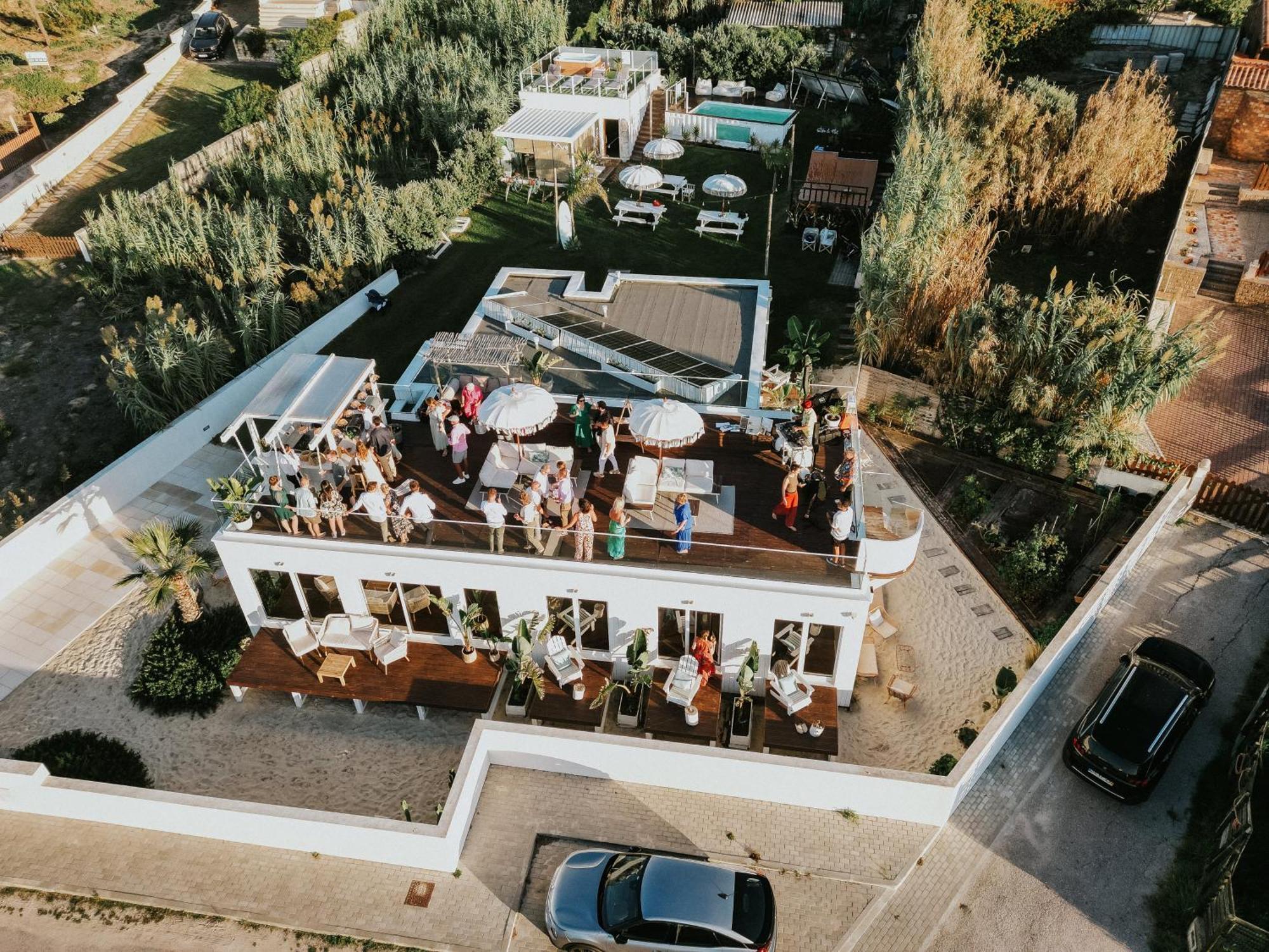 We Surf House Bed & Breakfast Фигейра да Фош Екстериор снимка