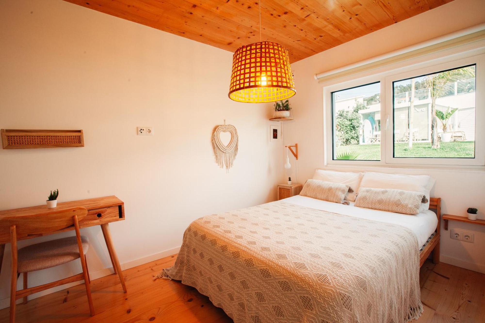 We Surf House Bed & Breakfast Фигейра да Фош Екстериор снимка